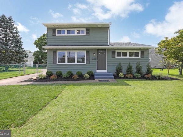 340 COLLINS LANE, MAPLE SHADE, NJ 08052