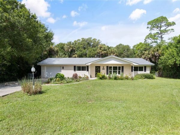 2755 53rd Avenue, Vero Beach, FL 32966