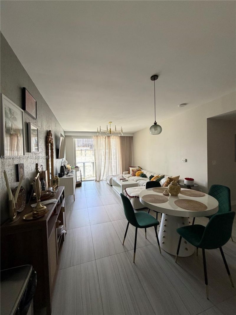 1010 SW 2nd Ave, Unit 1601, Miami, FL 33130 Photo