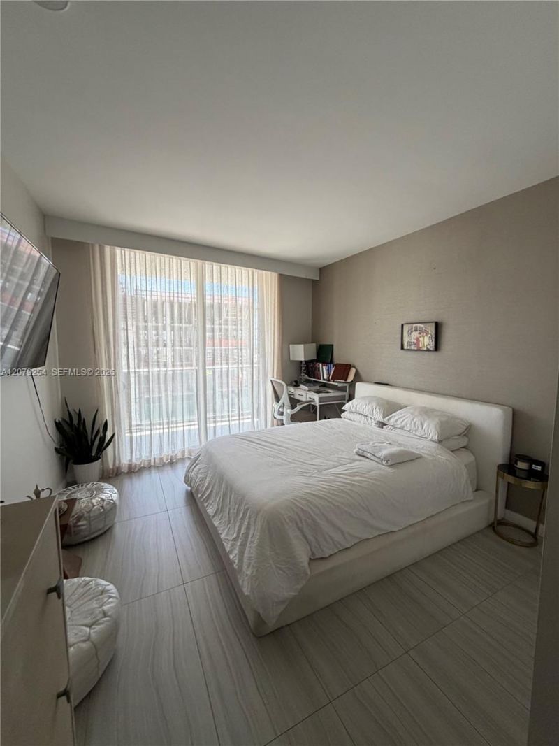 1010 SW 2nd Ave, Unit 1601, Miami, FL 33130 Photo