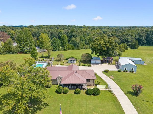 1310 Bakers Work Rd , Burns, TN 37029