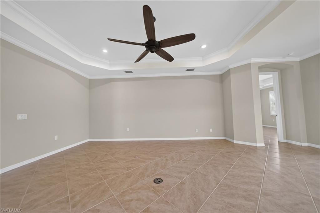 8051 Venetian Pointe Dr, Fort Myers, FL 33908 Photo