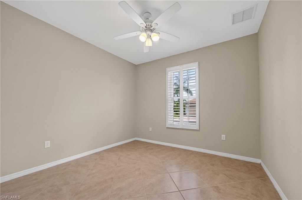8051 Venetian Pointe Dr, Fort Myers, FL 33908 Photo