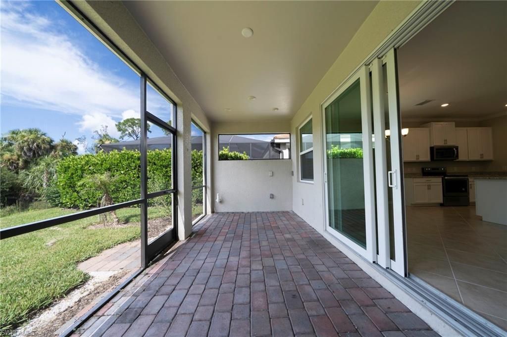 8051 Venetian Pointe Dr, Fort Myers, FL 33908 Photo