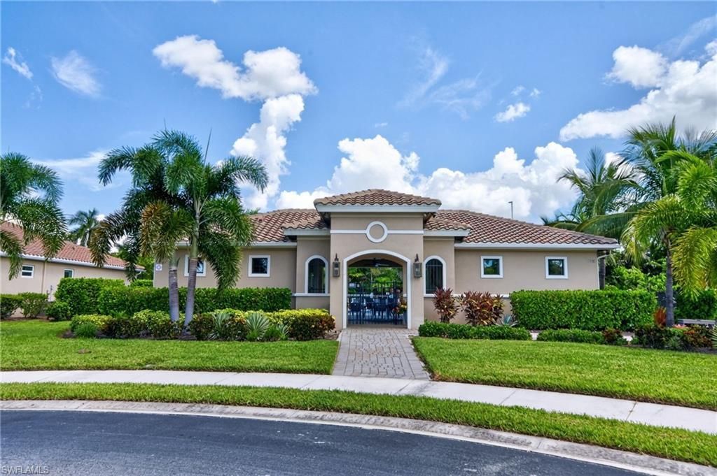 8051 Venetian Pointe Dr, Fort Myers, FL 33908 Photo