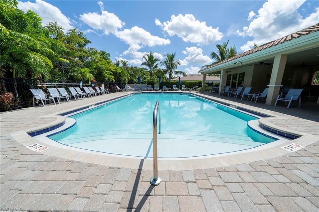 8051 Venetian Pointe Dr, Fort Myers, FL 33908 Photo