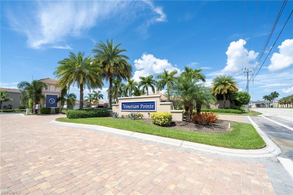 8051 Venetian Pointe Dr, Fort Myers, FL 33908 Photo