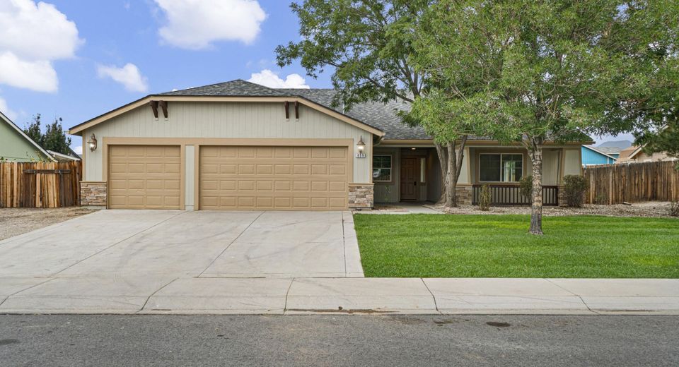 859 Klien Street, Dayton, NV 89403 Photo