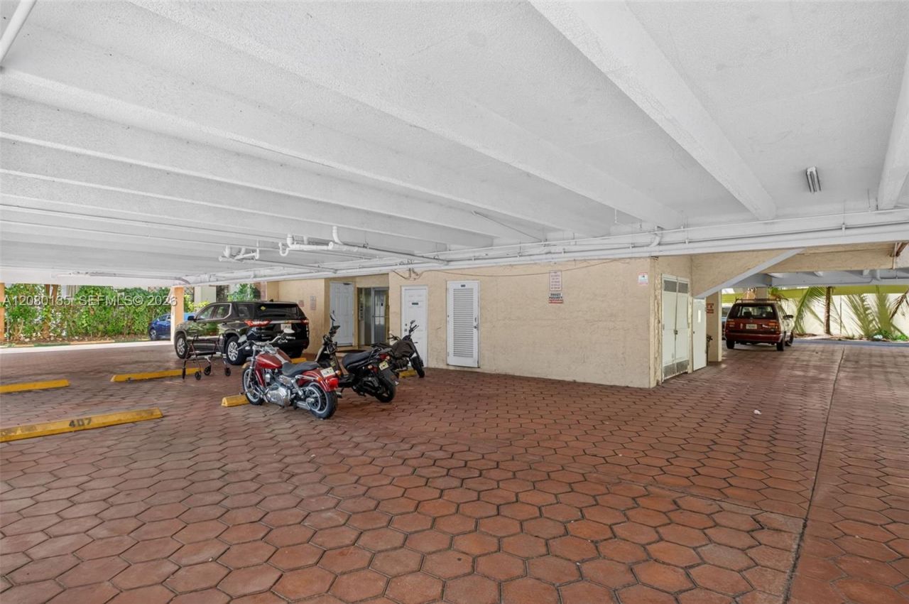 453 SW 2nd St , Unit 301C, Miami, FL 33130 Photo