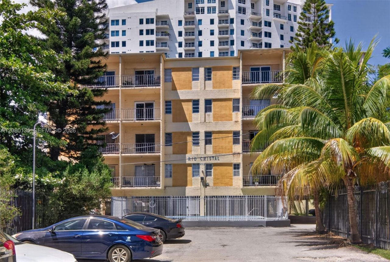 453 SW 2nd St , Unit 301C, Miami, FL 33130 Photo
