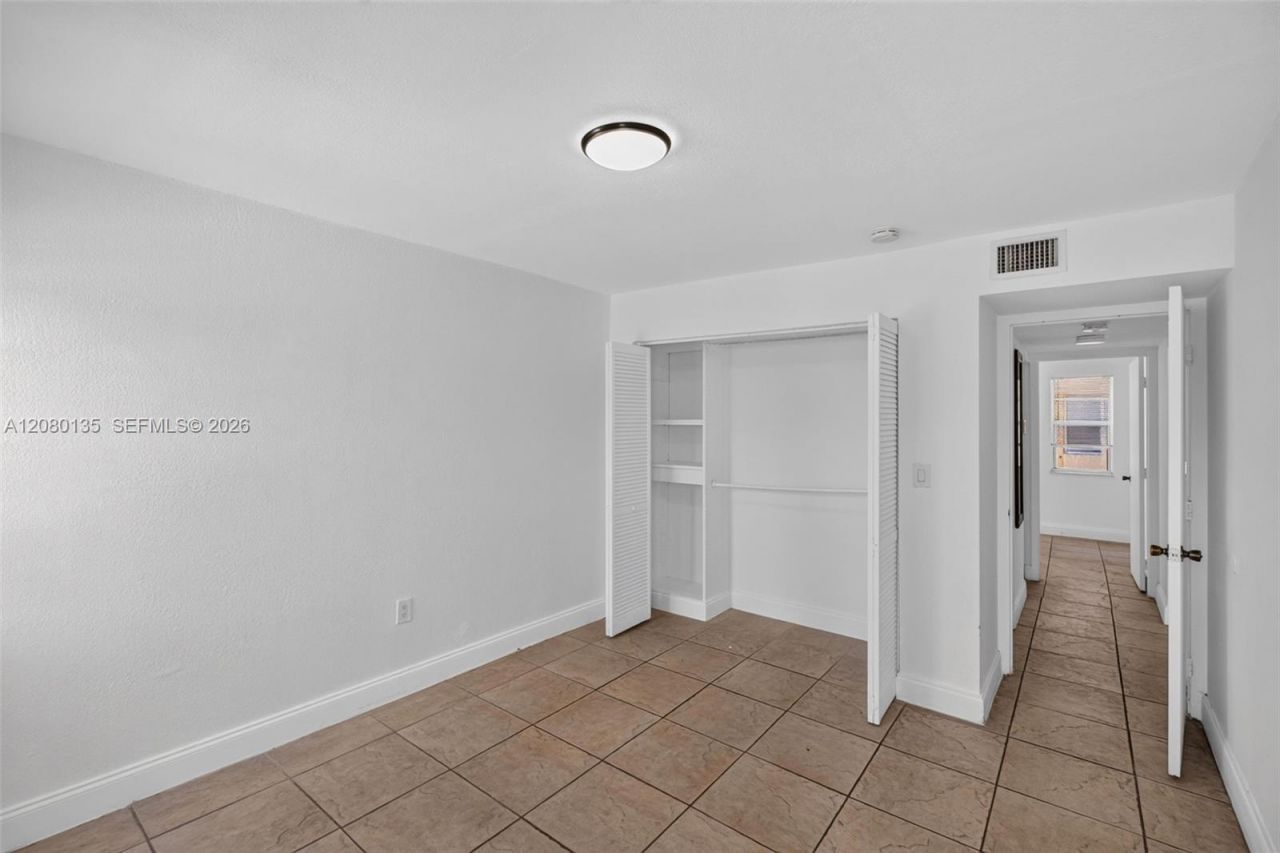453 SW 2nd St , Unit 301C, Miami, FL 33130 Photo