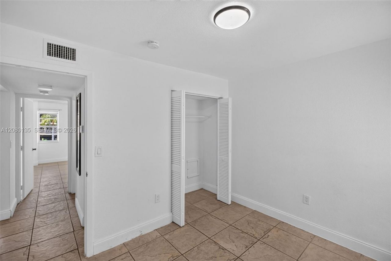 453 SW 2nd St , Unit 301C, Miami, FL 33130 Photo
