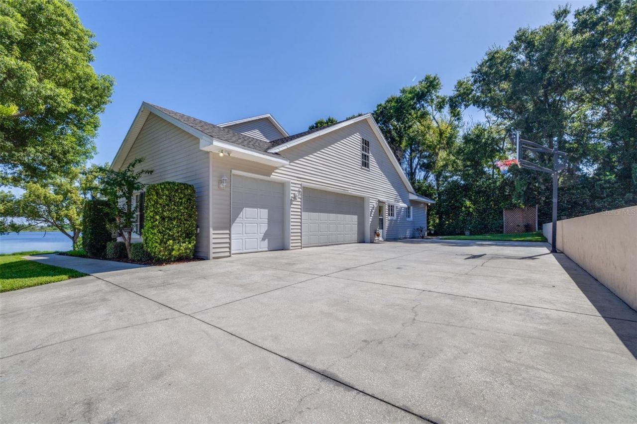 1016 S Lake Mariam Drive , Winter Haven, FL 33884 Photo