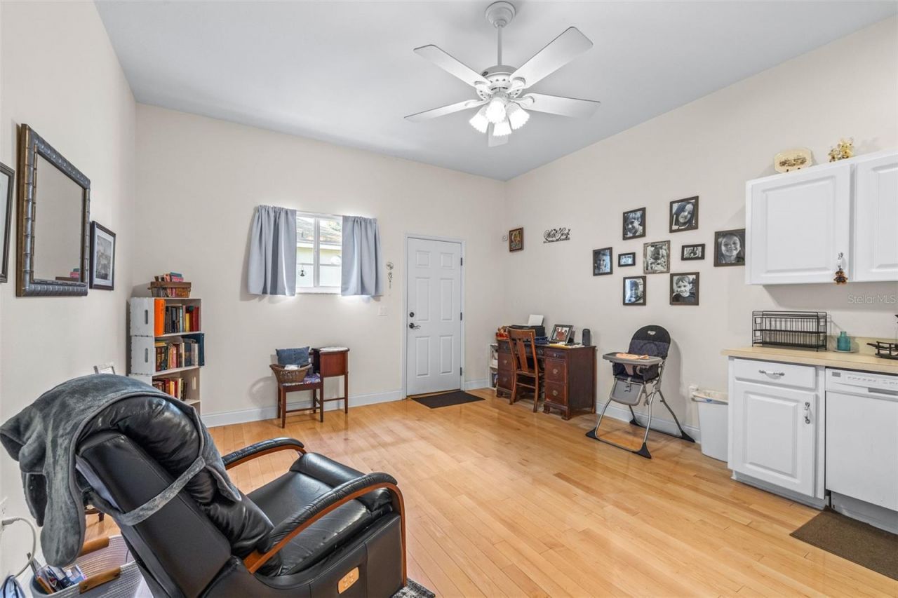 1016 S Lake Mariam Drive , Winter Haven, FL 33884 Photo