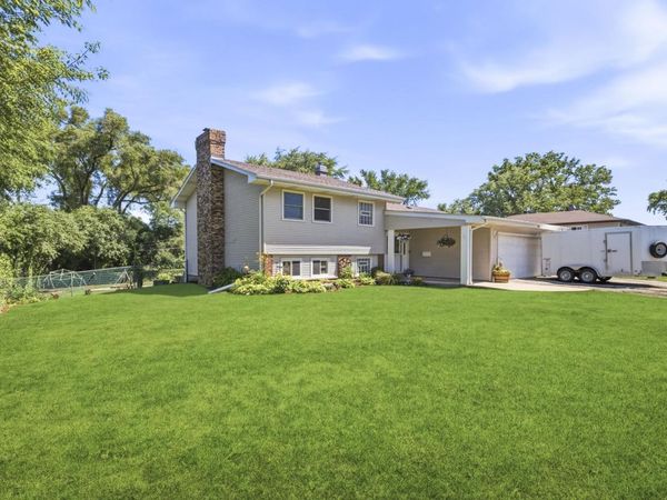 790 Evergreen Lane , Hoffman Estates, IL 60169