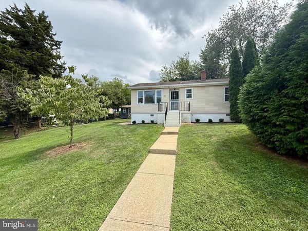 1212 ELFIN AVENUE, CAPITOL HEIGHTS, MD 20743