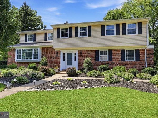 593 KINGS ROAD , YARDLEY, PA 19067