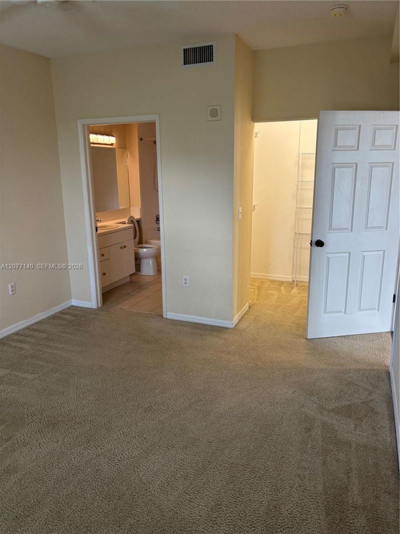 616 Clearwater Park Rd , Unit 301, West Palm Beach, FL 33401 Photo