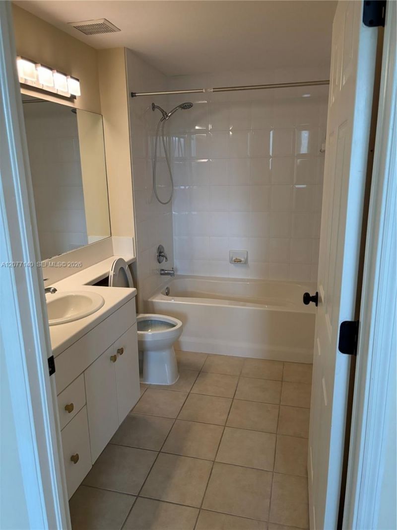 616 Clearwater Park Rd , Unit 301, West Palm Beach, FL 33401 Photo
