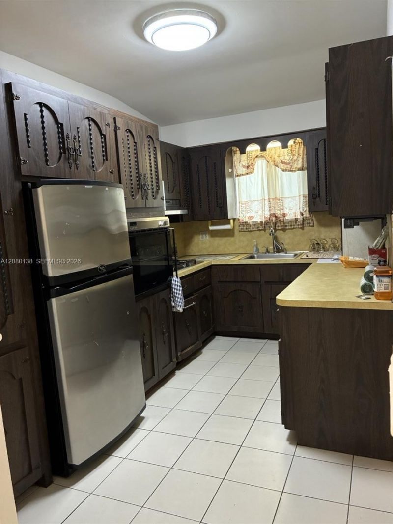 601 Oriole Ave, Miami Springs, FL 33166 Photo