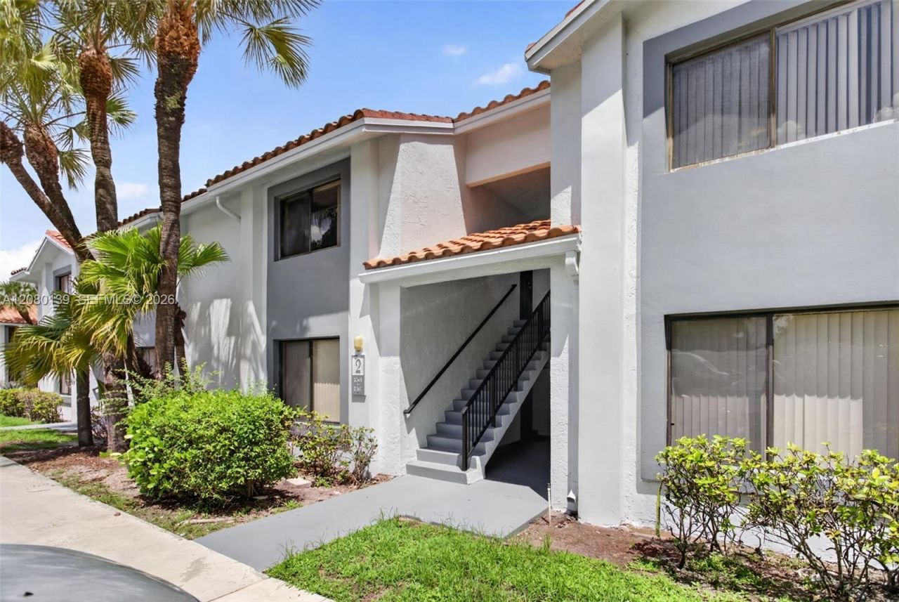 3182 Coral Lake Ln, Unit 3182, Coral Springs, FL 33065 Photo