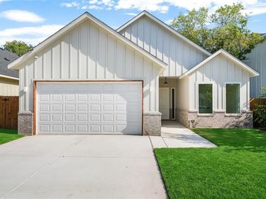 1633 E Tucker Street, Fort Worth, TX 76104