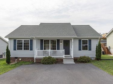 2315 WHITESTONE DR, ROCKINGHAM, VA 22801