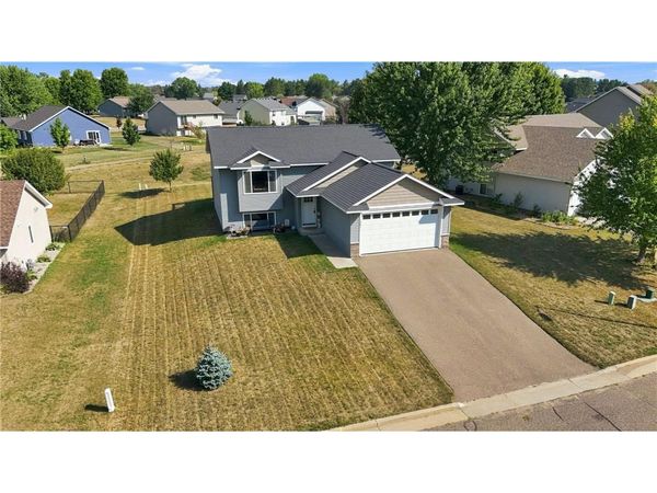 1381 Pheasant Run, New Richmond, WI 54017