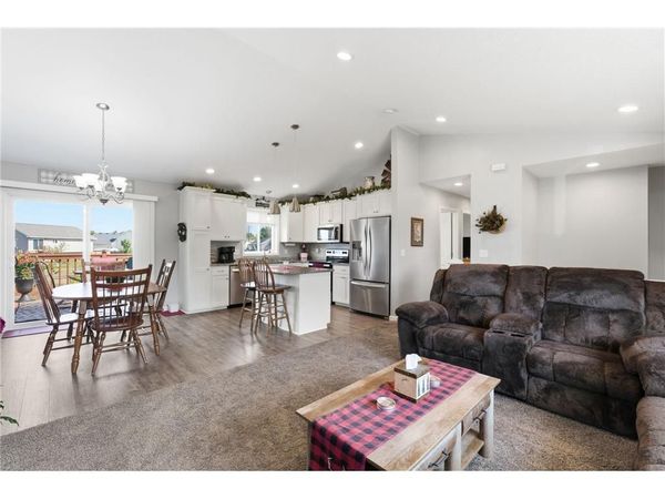 1381 Pheasant Run, New Richmond, WI 54017