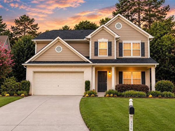 326 Tuggle Court , Woodstock, GA 30188