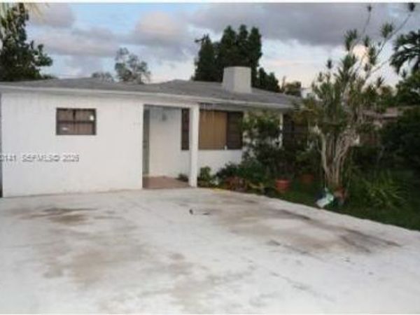 11717 NW 2nd Avenue Front, North Miami, FL 33168