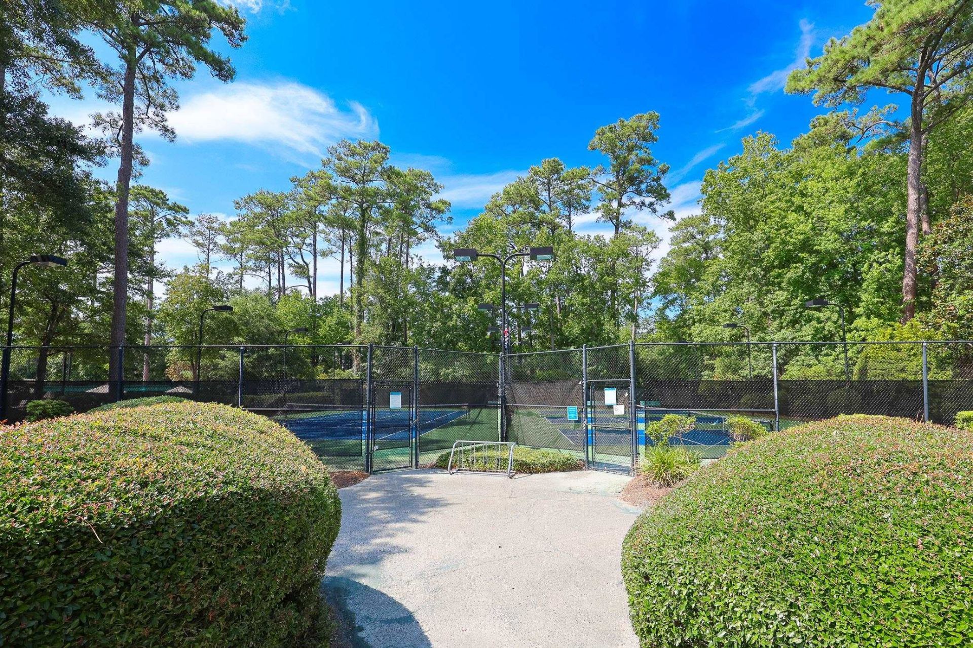 1551 Spinnaker Dr. Photo 30