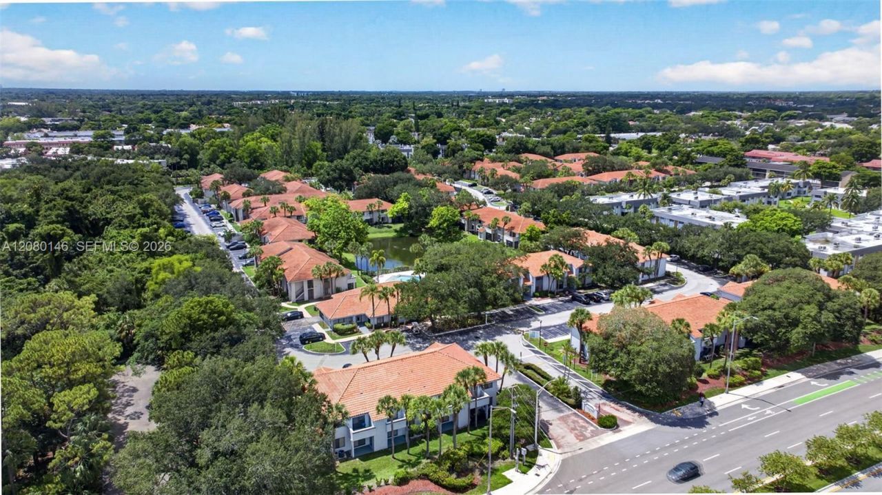 8331 Coral Lake Dr, Unit 8331, Coral Springs, FL 33065 Photo
