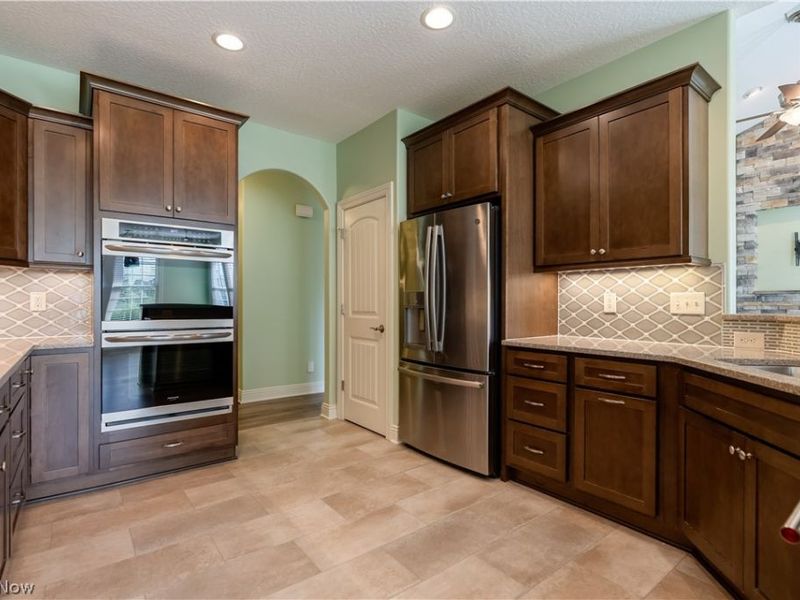 2248 Grimsby Street NW, North Canton, OH 44720 Photo 10