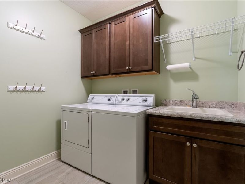 2248 Grimsby Street NW, North Canton, OH 44720 Photo 32