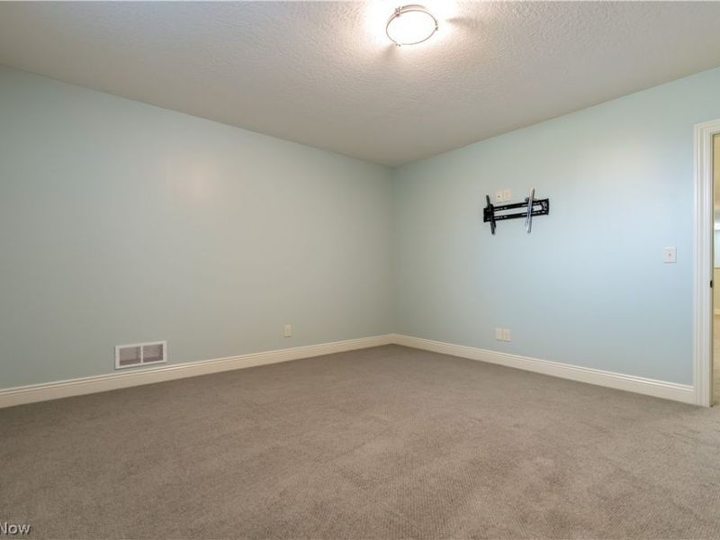 2248 Grimsby Street NW, North Canton, OH 44720 Photo 33