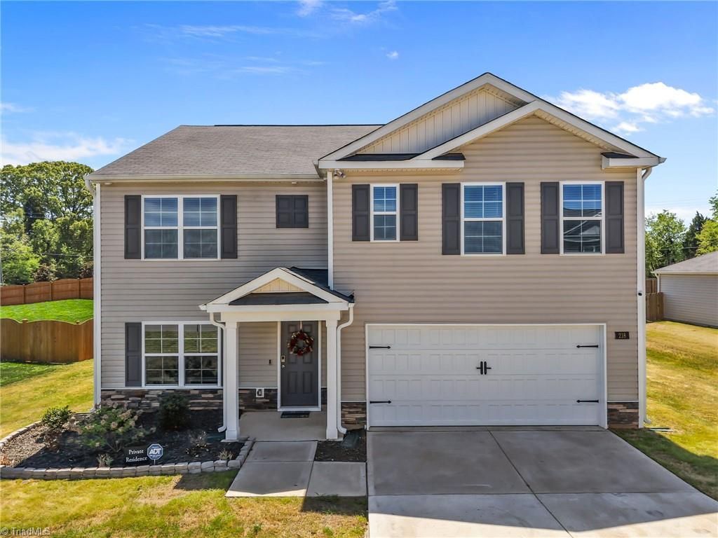 218 Birch Tree Way, Mayodan, NC 27027 Main Photo