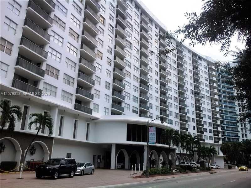 6039 Collins Ave , Unit 534, Miami Beach, FL 33140 Photo