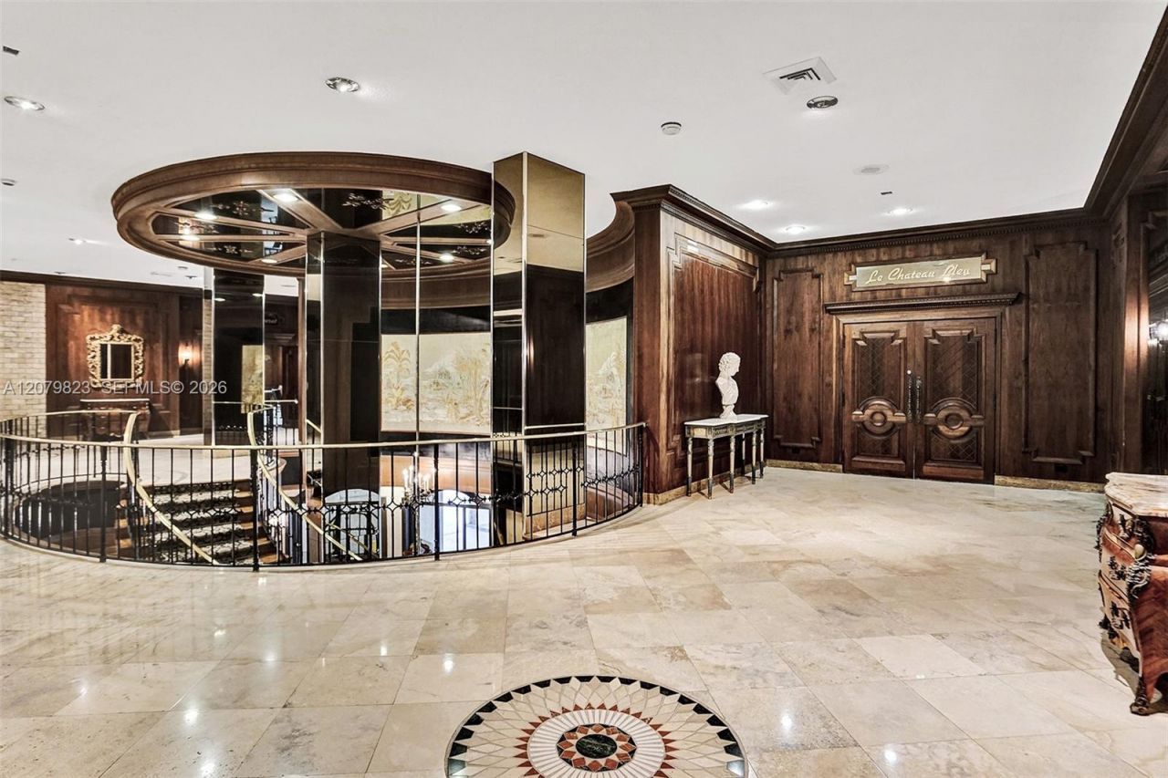 6039 Collins Ave , Unit 534, Miami Beach, FL 33140 Photo