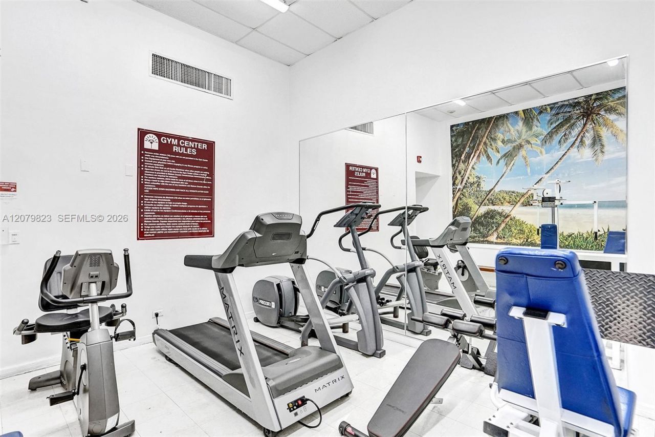 6039 Collins Ave , Unit 534, Miami Beach, FL 33140 Photo