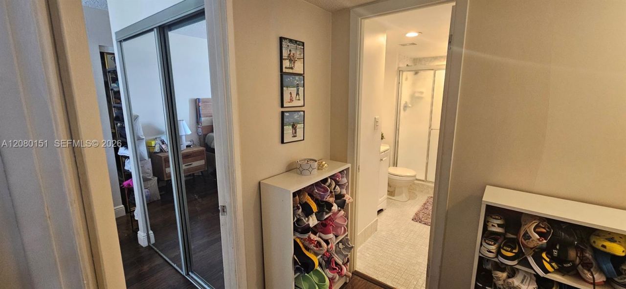 2780 NE 183rd St, Unit 212, Aventura, FL 33160 Photo