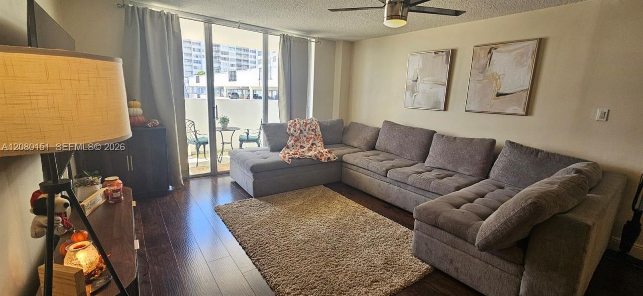 2780 NE 183rd St, Unit 212, Aventura, FL 33160 Photo