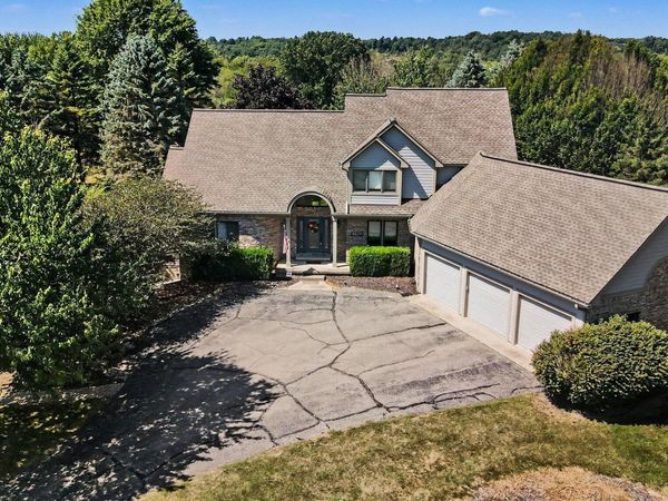 8819 Webster Hills Road, Dexter, MI 48130