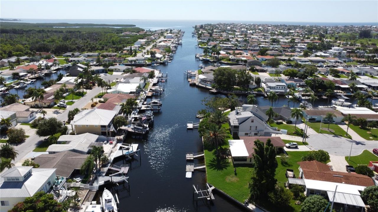 4850 Bonito Drive, New Port Richey, FL 34652 Photo