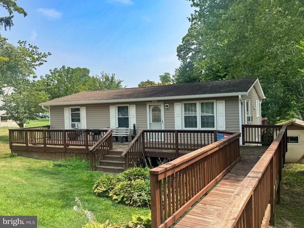 7609 BAYSIDE ROAD, CHESAPEAKE BEACH, MD 20732