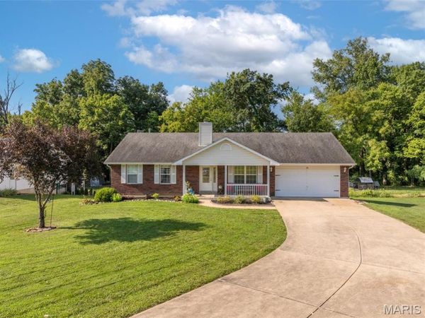 39 Scarlet Oak Court , Troy, MO 63379