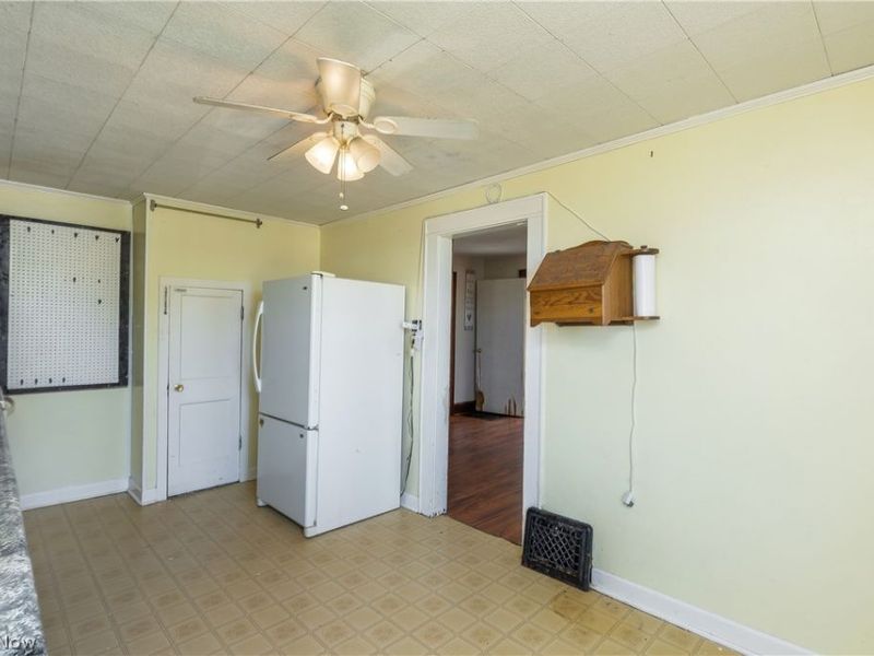 439 W Main Street, Alliance, OH 44601 Photo 16