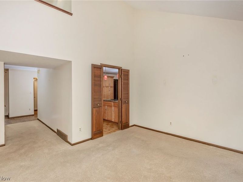12616 Cedar Road, Cleveland Heights, OH 44106 Photo 11