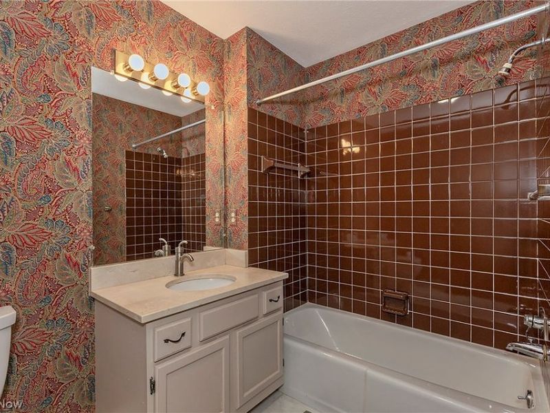 12616 Cedar Road, Cleveland Heights, OH 44106 Photo 37