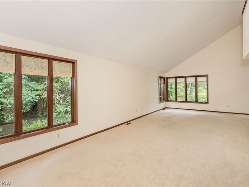 12616 Cedar Road, Cleveland Heights, OH 44106 Photo 9